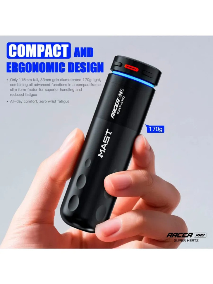 Чёрная Mast Racer Pro в руке для оценки длины и диаметра корпуса