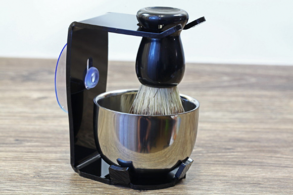 Набор для бритья из подставки и чаши с помазком на присоске